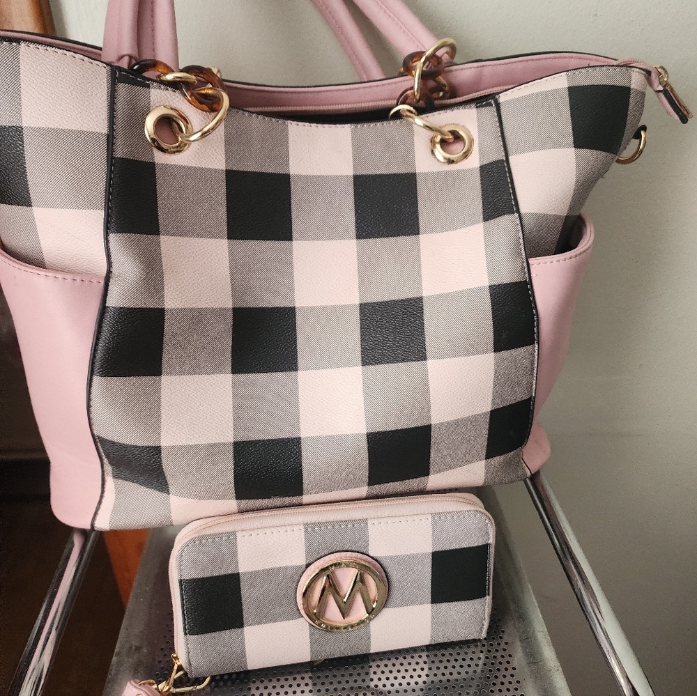 Pink and Black Checkered Women's Bag Set